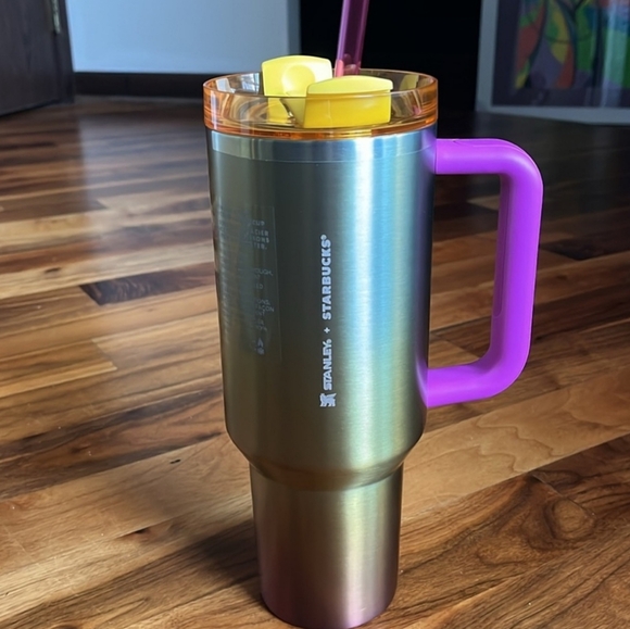 NEW Summer Starbucks x Stanley Summer 2024 Collab 40 Oz Tumbler Gold Pink - Picture 6 of 7